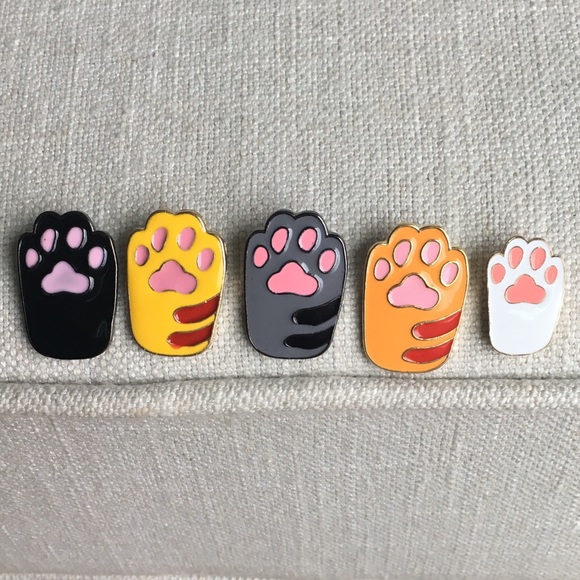 [3 for $6] Kitty Paw Pin - Picture 4 of 8